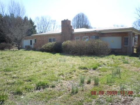 2934 Broad St, Clyde, NC 28721 photo 1