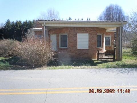 2934 Broad St, Clyde, NC 28721 photo 4