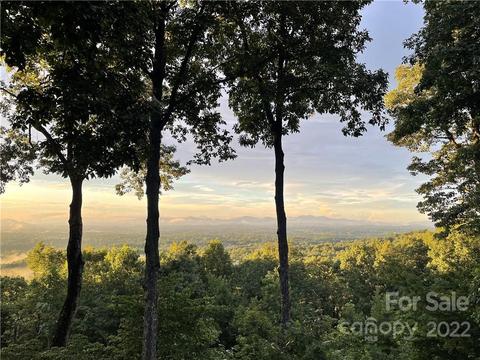537 Kingcrest Dr, Flat Rock, NC 28731 photo 2