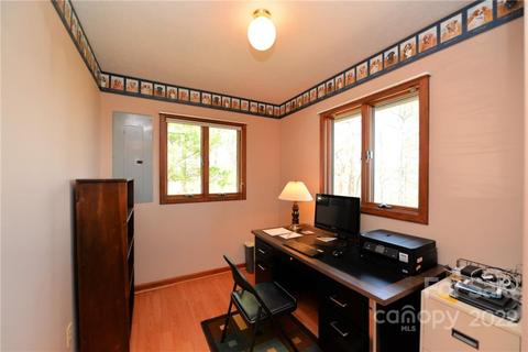 537 Kingcrest Dr, Flat Rock, NC 28731 photo 20