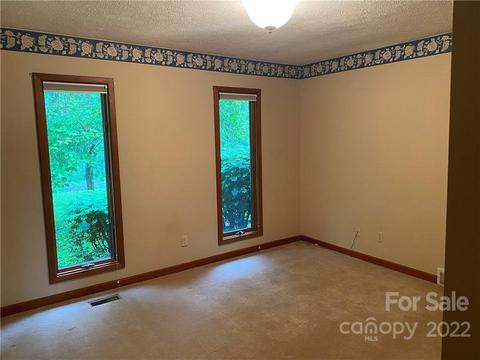 537 Kingcrest Dr, Flat Rock, NC 28731 photo 29