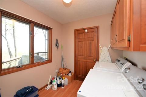 537 Kingcrest Dr, Flat Rock, NC 28731 photo 19
