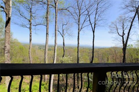 537 Kingcrest Dr, Flat Rock, NC 28731 photo 8