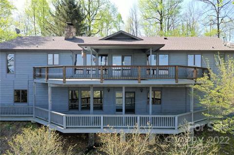 537 Kingcrest Dr, Flat Rock, NC 28731 photo 1