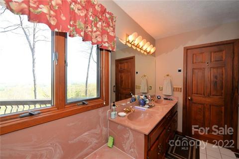 537 Kingcrest Dr, Flat Rock, NC 28731 photo 26
