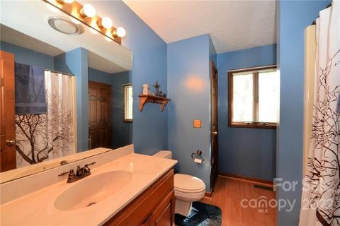 537 Kingcrest Dr, Flat Rock, NC 28731 photo 31