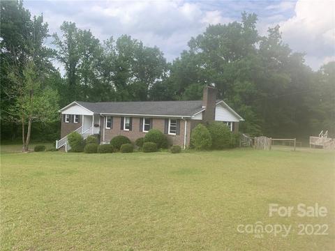4838 Munn Rd, Bethune, SC 29009 photo 1