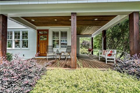 415 Goodrum St, Davidson, NC 28036 photo 2