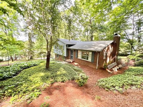 111 Keller Ave, Morganton, NC 28655 photo 2