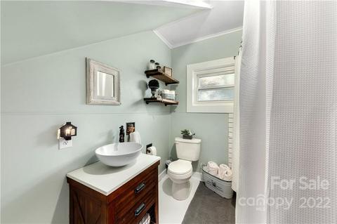309 Spring St, Canton, NC 28716 photo 7