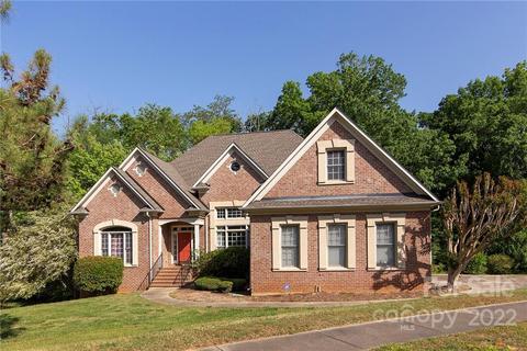 18815 River Ford Dr, Davidson, NC 28036 photo 1