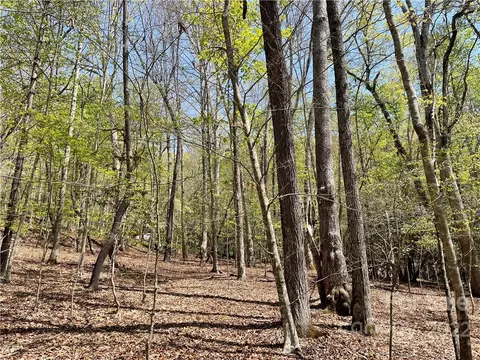 Ugugu Drive, Brevard, NC 28712
