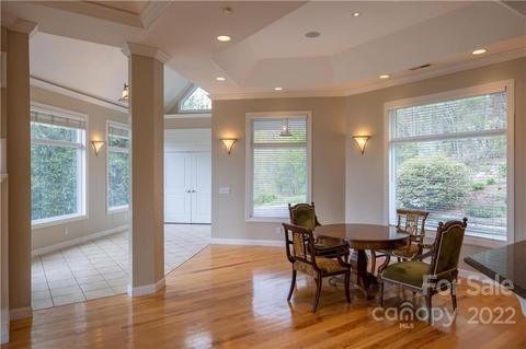 381 Rockledge Rd, Spruce Pine, NC 28777 photo 5