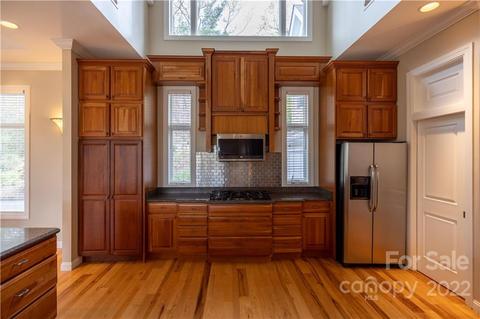 381 Rockledge Rd, Spruce Pine, NC 28777 photo 8
