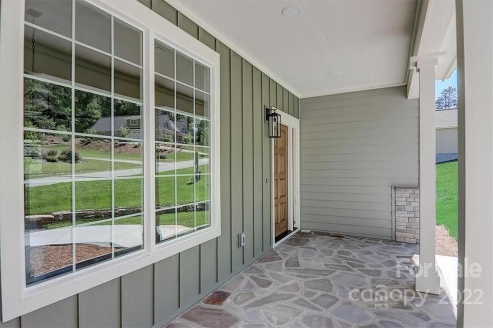  287 Williams Meadow Loop, Hendersonville, NC 28739 photo 5