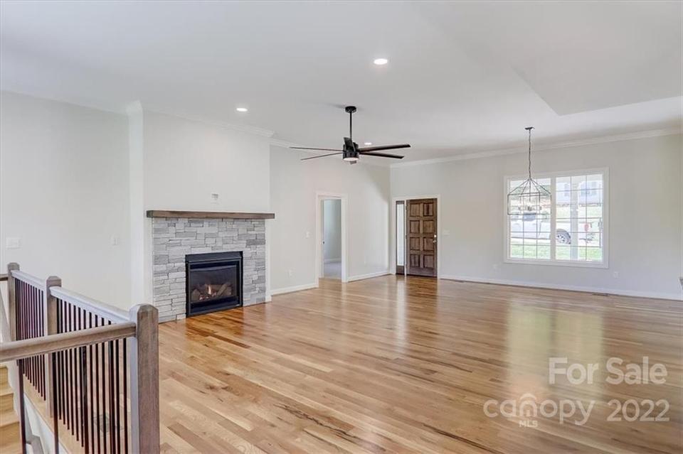  287 Williams Meadow Loop, Hendersonville, NC 28739 photo 10