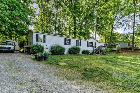 4070 Cascade St, Terrell, NC 28682 photo 3