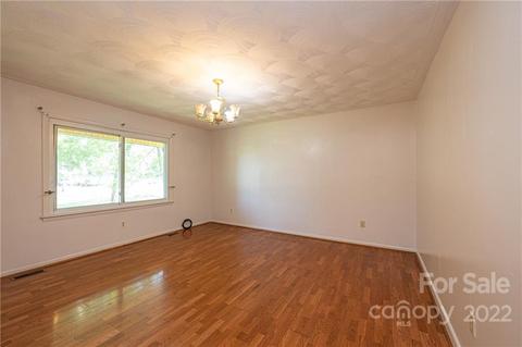 2382 Plainfield Dr, Conover, NC 28613 photo 16