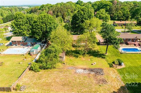 2382 Plainfield Dr, Conover, NC 28613 photo 11