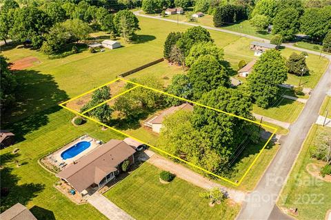 2382 Plainfield Dr, Conover, NC 28613 photo 12