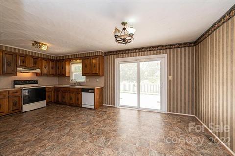 2382 Plainfield Dr, Conover, NC 28613 photo 22