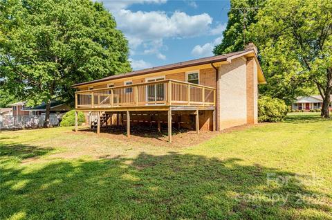2382 Plainfield Dr, Conover, NC 28613 photo 8