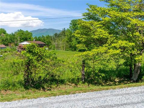24 Sproles Rd, Spruce Pine, NC 28777 photo 4