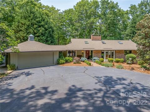 563 Fox Run Ln, Tryon, NC 28782 photo 1