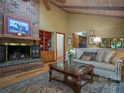 563 Fox Run Ln, Tryon, NC 28782 photo 24
