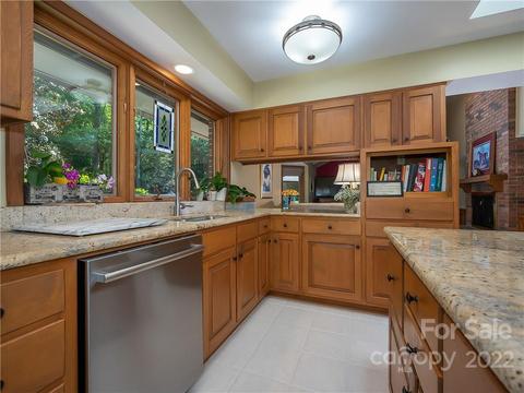 563 Fox Run Ln, Tryon, NC 28782 photo 31