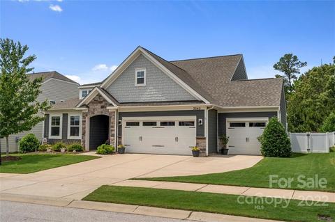 3045 Dindle Dr, Lancaster, SC 29720 photo 1