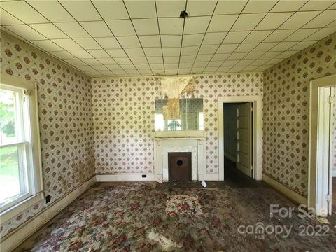 217 Pine St, Lincolnton, NC 28092 photo 8