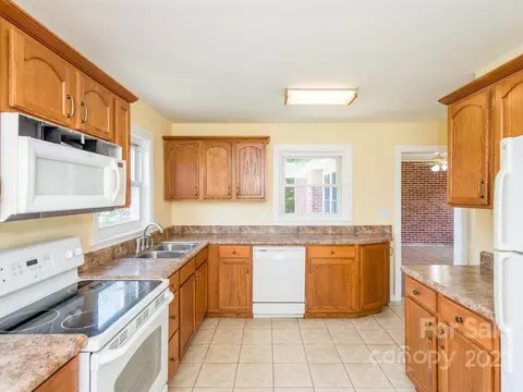 214 Hazel Brook Rd, Marshall, NC 28753 photo 9