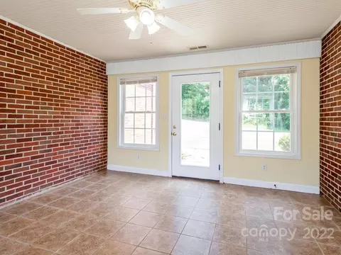 214 Hazel Brook Rd, Marshall, NC 28753 photo 15