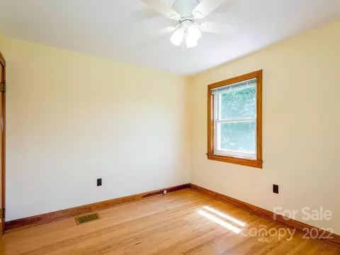 214 Hazel Brook Rd, Marshall, NC 28753 photo 19
