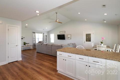 116 Willies Ln, Olin, NC 28660 photo 14