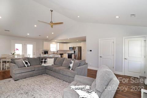116 Willies Ln, Olin, NC 28660 photo 10
