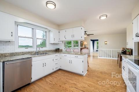 128 Fox Covert Ln, Tryon, NC 28782 photo 16