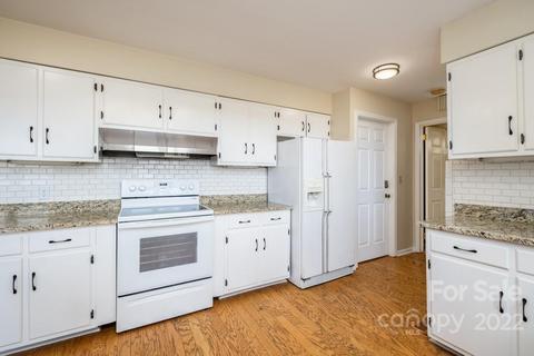 128 Fox Covert Ln, Tryon, NC 28782 photo 17