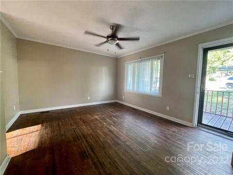 2221 Devon Dr, Dallas, NC 28034 photo 4