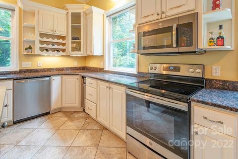 277 Rocky Fork Rd, Fairview, NC 28730 photo 17
