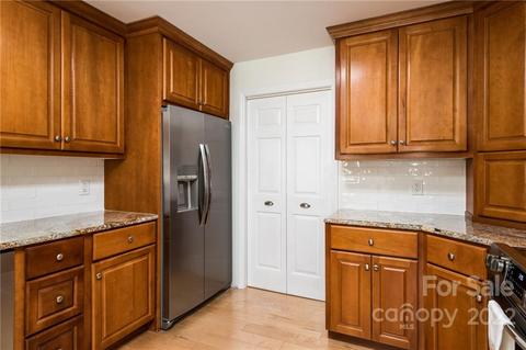 617 Portside Dr, Davidson, NC 28036 photo 15