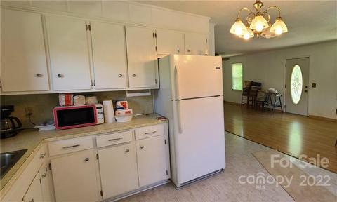 601 Staley St, Troy, NC 27371 photo 5