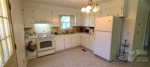 601 Staley St, Troy, NC 27371 photo 4