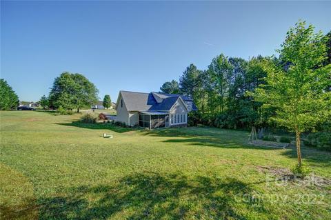 5067 Deer Run Dr, Crouse, NC 28033 photo 2