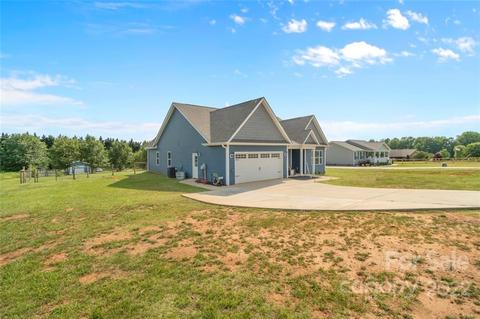 3269 Evondale Rd, Crouse, NC 28033 photo 2