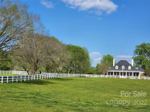 3674 River Rd, Hickory, NC 28602 photo 1