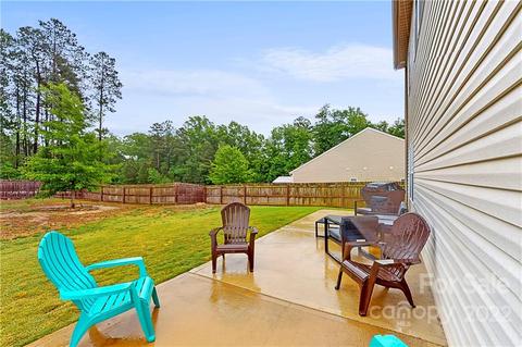 2427 Grinstead Ct, Clover, SC 29710 photo 14