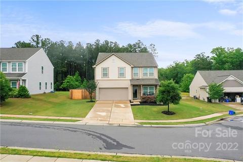 2427 Grinstead Ct, Clover, SC 29710 photo 2