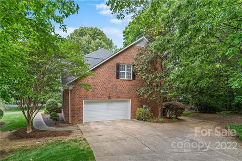 22116 Satilla Dr, Cornelius, NC 28031 photo 2